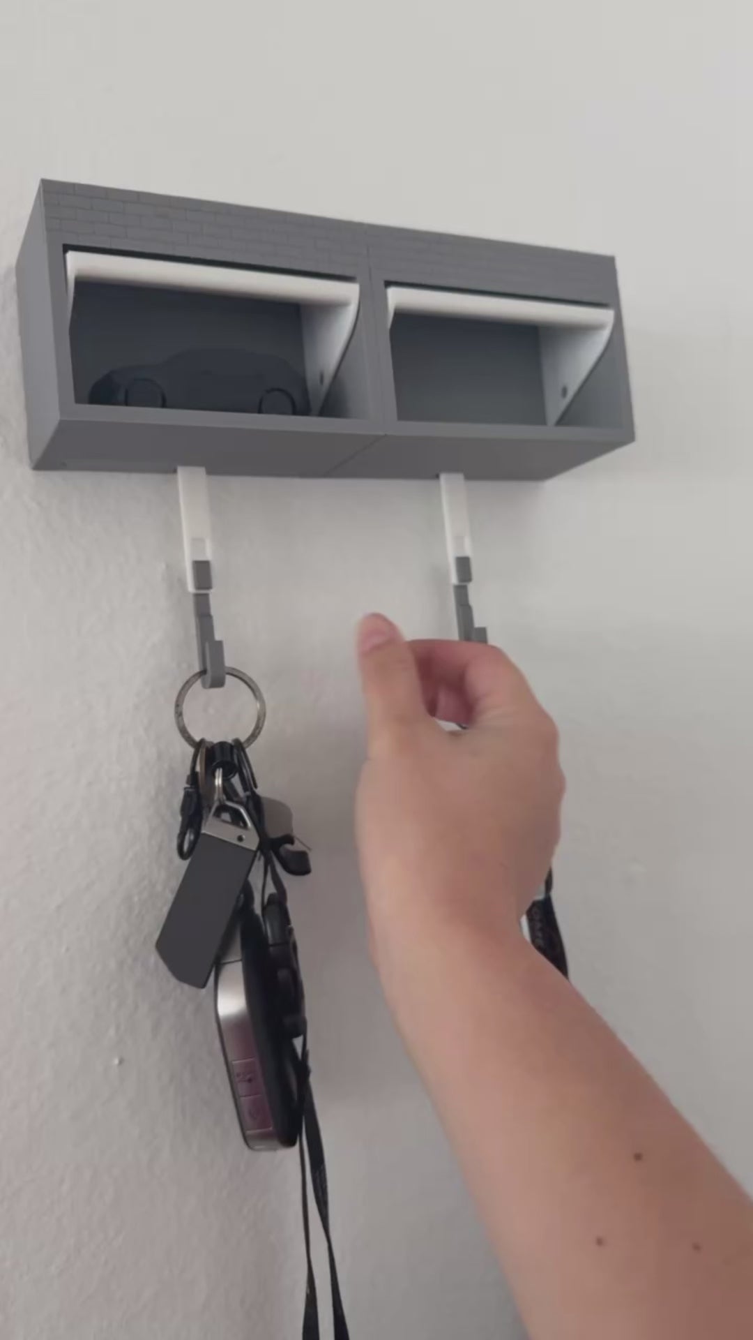 Car Garage Key Holder with Opening Door